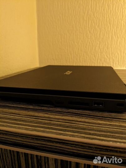 Acer TravelMate B118