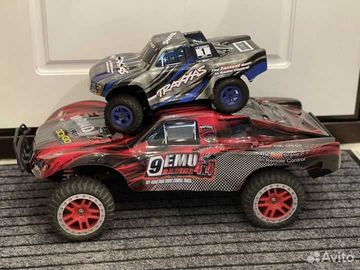 Радиоуправляемая машина 9emu traxxas slash 4*4
