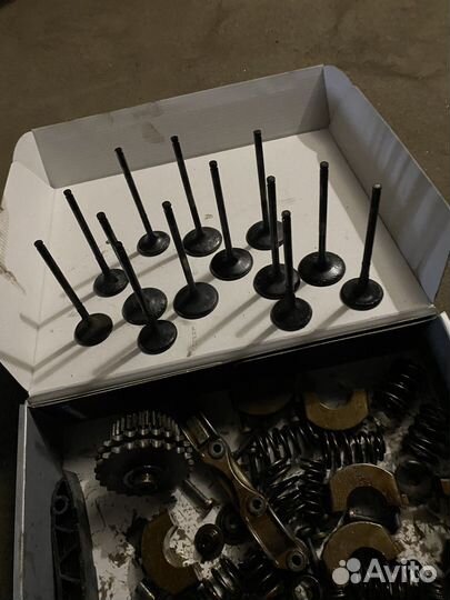 Клапан гбц Мерседес 156 мотор Амг