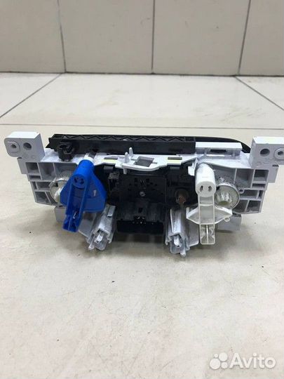 Блок управления отопителем с кондиционером и обогр