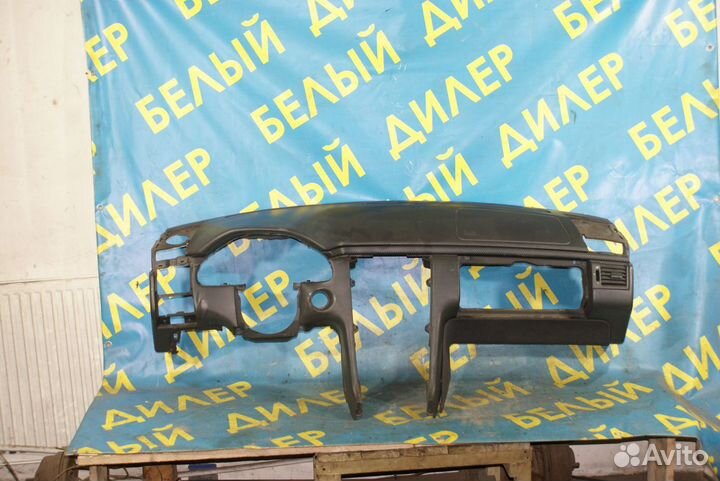 Торпедо Mercedes-Benz W210