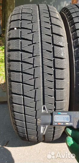 Bridgestone Blizzak Revo GZ 205/60 R16