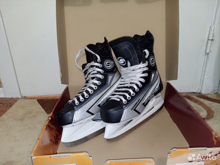 Коньки хоккейные 38 размер