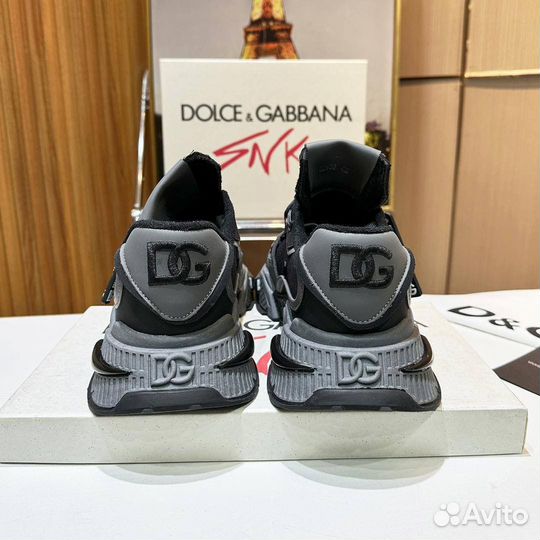 Элегантные кроссовки Dolce Gabbana