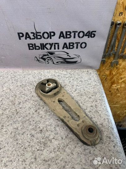 Подушка кпп задняя Nissan Tiida C11 HR16DE