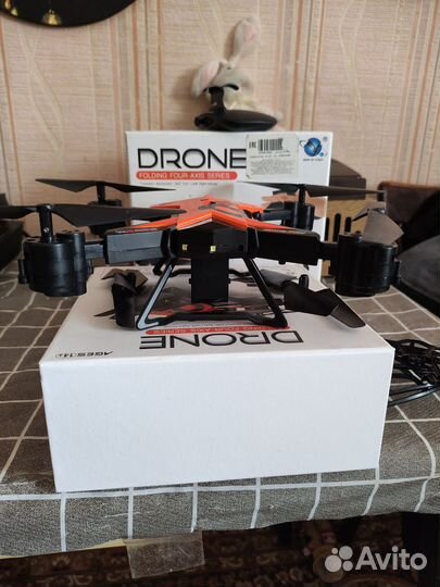 Квадрокоптер дрон
