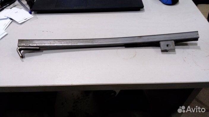 Направляющая стекла двери для Suzuki SX4 2006-2013