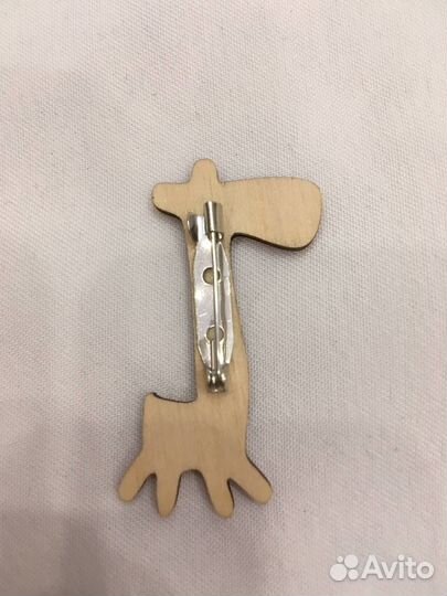 Значок брошь дерево Жираф