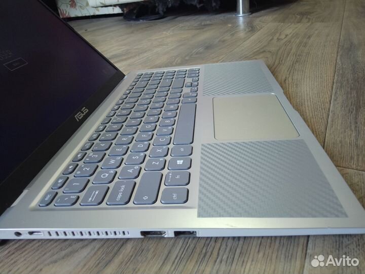 Как новый 1.5года 4ядра/4гб/ ssd m. 2