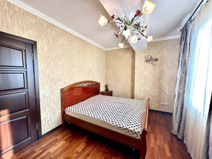 2-к. квартира, 65 м², 3/5 эт.