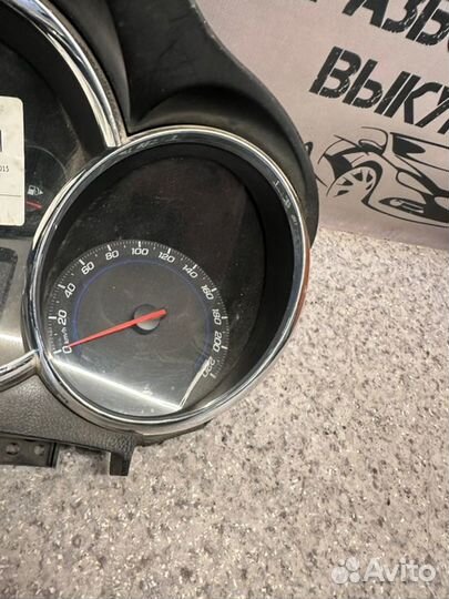 Панель приборов Chevrolet Cruze J300