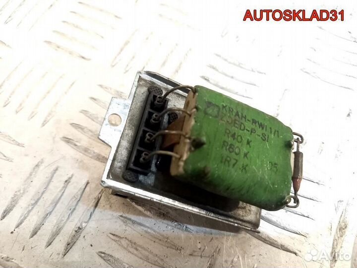 Резистор отопителя VW Transporter T4 701959263