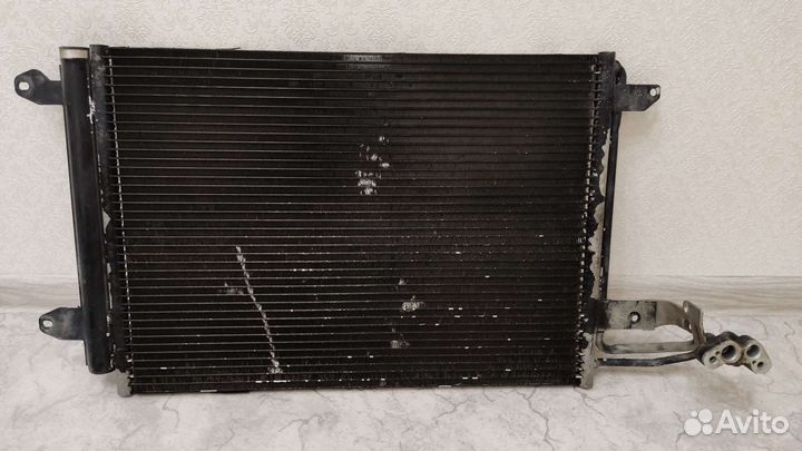 Радиатор кондиционера VAG