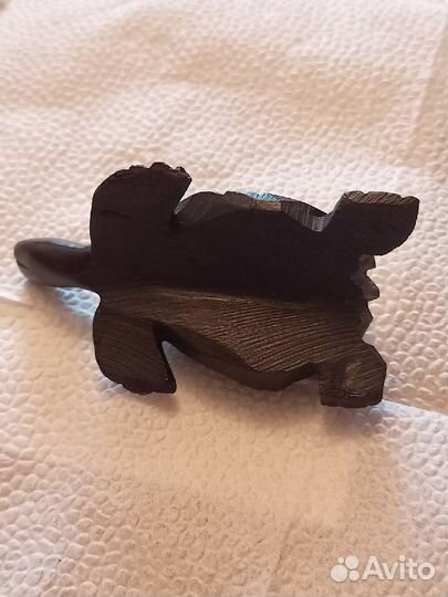 Статуэтка черепахи из чёрного эбенового дерева