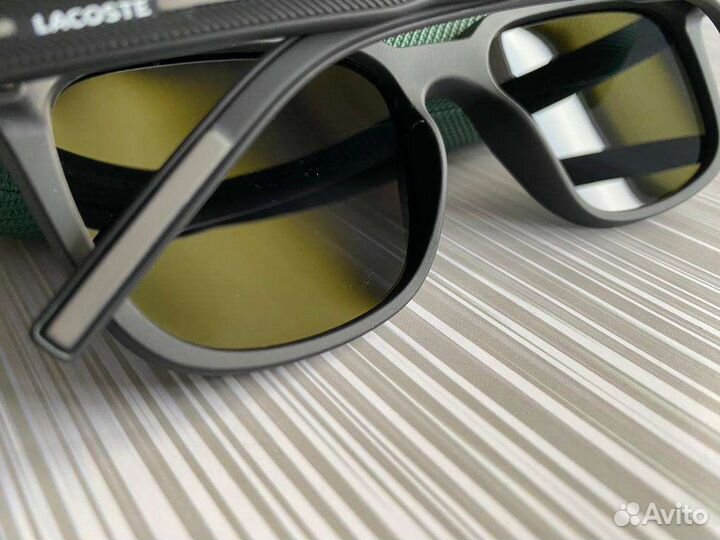 Солнцезащитные очки мужские Лакост