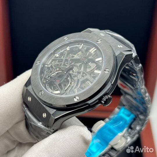 Часы hublot