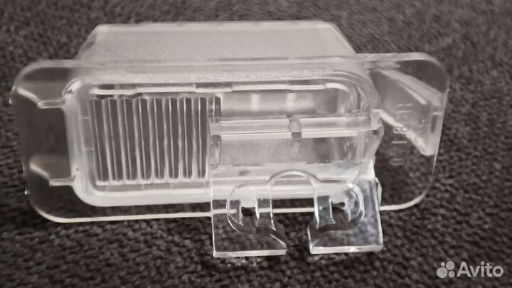 Плафон подсветки номера с креплением камеры