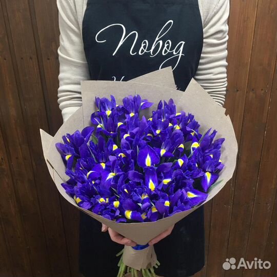 Букет из 25 ирисов