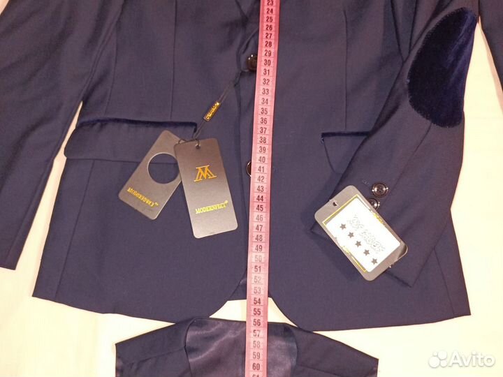 Костюм тройка 122-128 новый школьная modernfeci