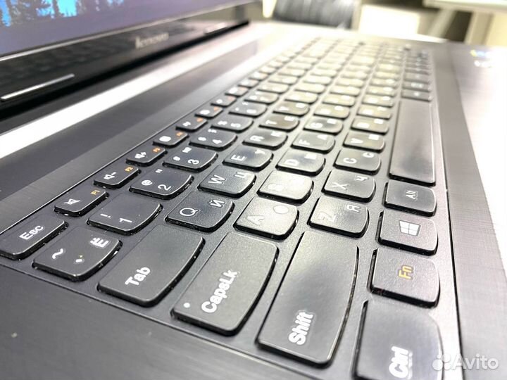 Ноутбук Lenovo для учебы работы/фильмов/17 дюймов