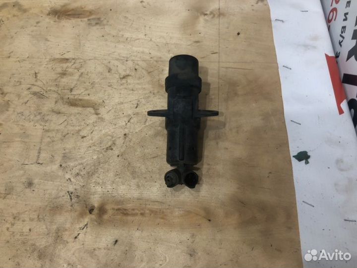 Форсунка омывателя фар Bmw 7 E65 N62B36 2003