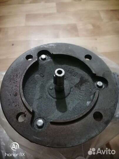 Асинхронный двигатель Mohelnice(новый)