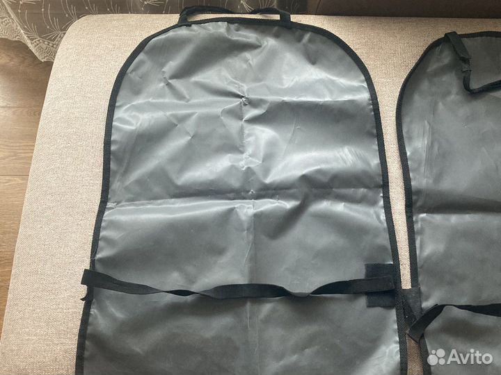 Защитные чехлы на спинку сидения автомобиля