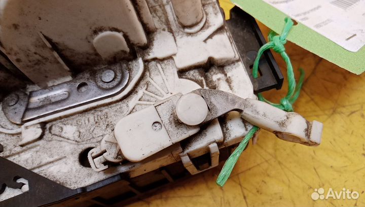 Замок двери передней левой Crafter