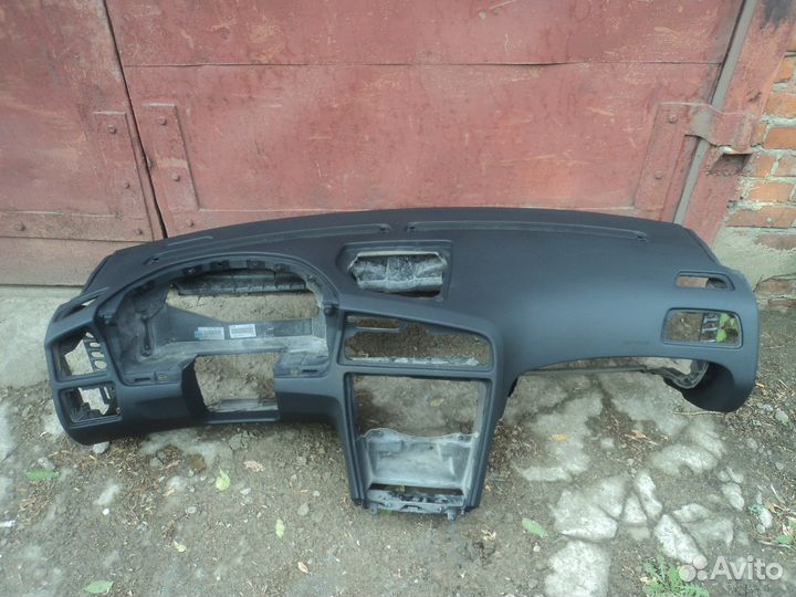 Торпеда, подушки безопасности Вольво S60 по 2009 г