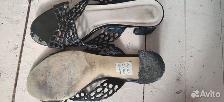 Босоножки женские