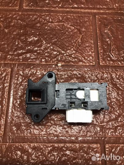 Устройство блокировки люка стиральной машины Leran