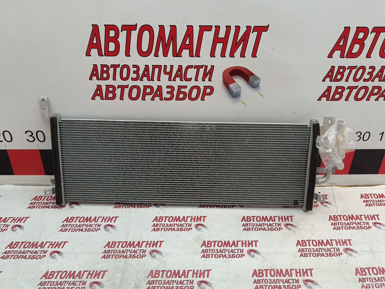 Радиатор охлаждения Voyah Dream