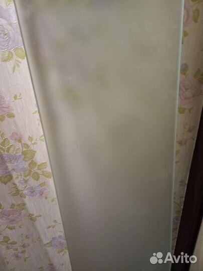 Полка из матового стекла