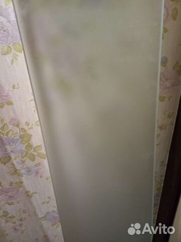 Полка из матового стекла