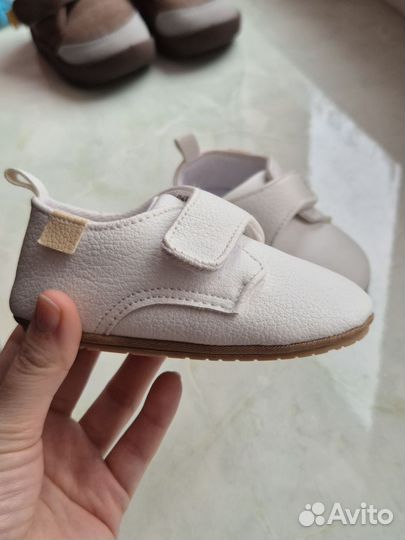 Чешки белые для малышей