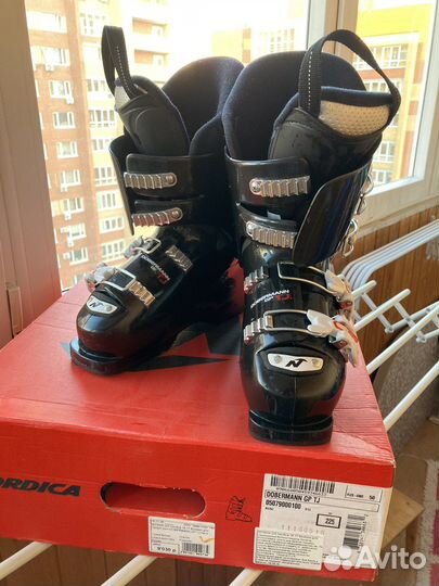 Горнолыжный комплект детский