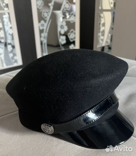 Черный картуз