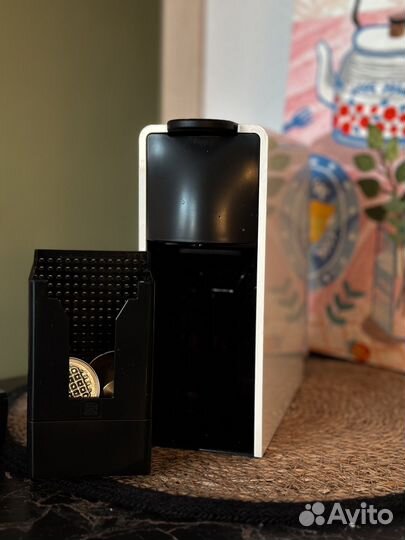 Кофемашина nespresso + капсулы Starbucks