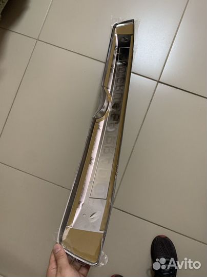 Накладка двери багажника Prado 150