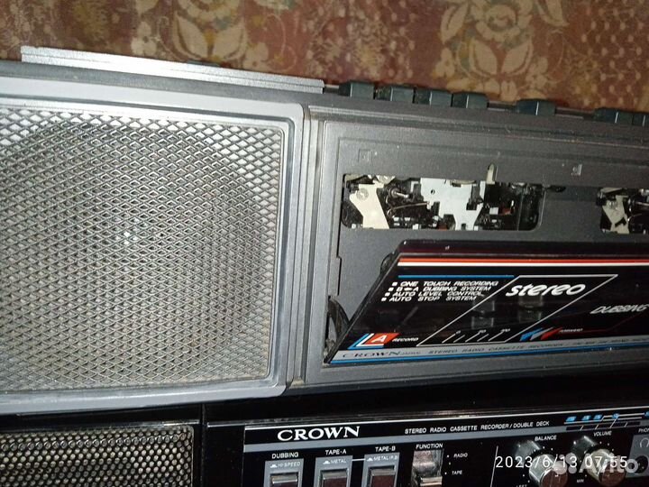 Магнитофон crown