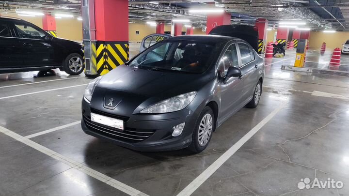 Заднее стекло Peugeot 408 Замена