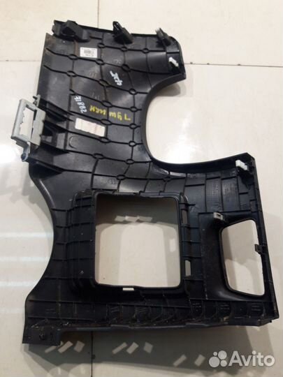 Накладка торпеды в ноги левая (Hyundai Tucson IV)