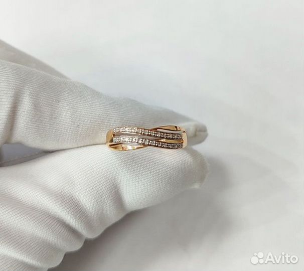 Золотое кольцо с бриллиантом 16,5р