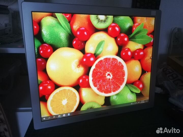 Монитор Samsung 19 дюймов