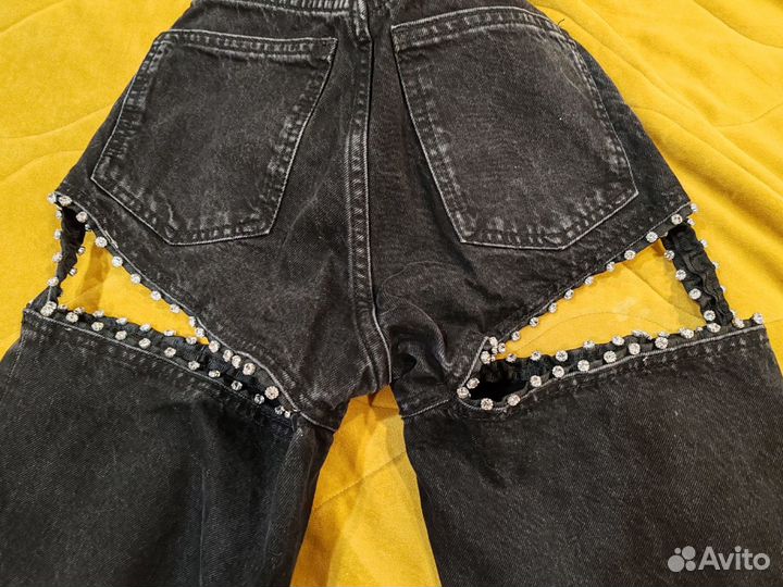 Bershka джинсы женские с разрезами