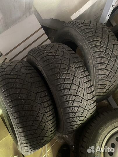 Nitto Therma Spike 285/60 R18