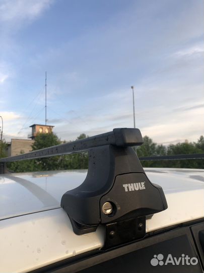 Рейлинги на крышу Thule