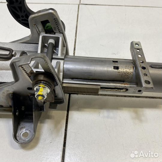 Колонка рулевая Volkswagen Touareg II (2010—2014)