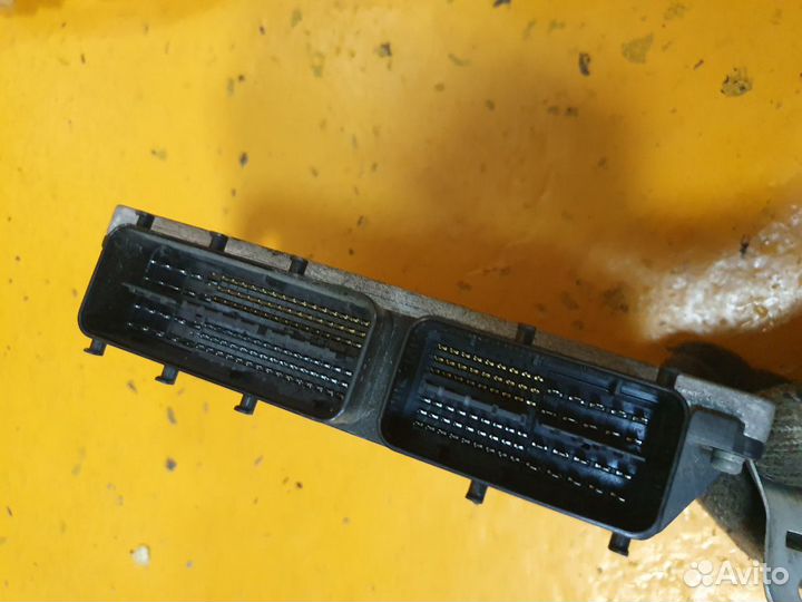 Блок управления двс EFI эбу 2.4 2AZ-FXE 2azfxe toy