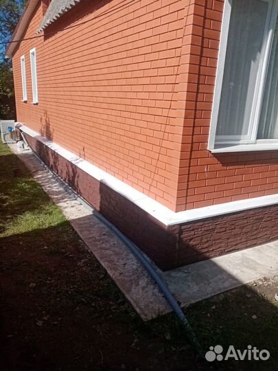 Бригада строителей